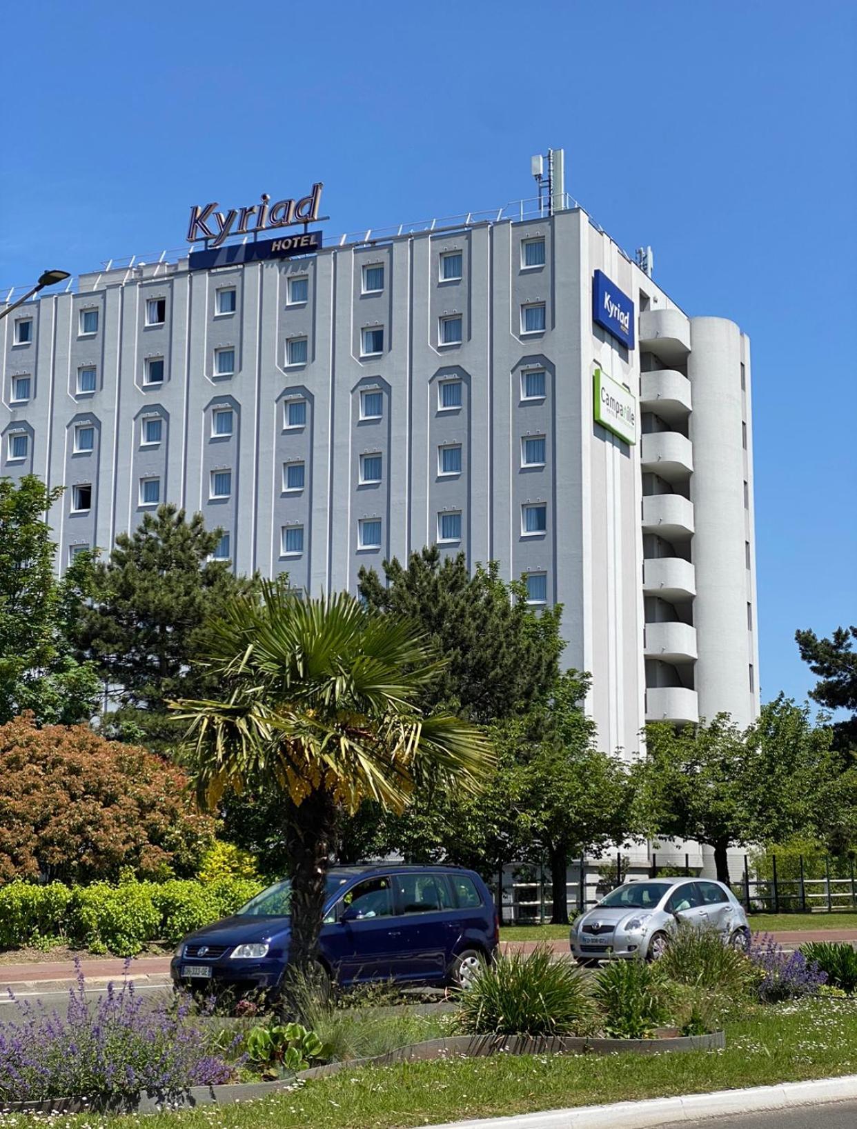 Kyriad Le Blanc-Mesnil Exteriör bild
